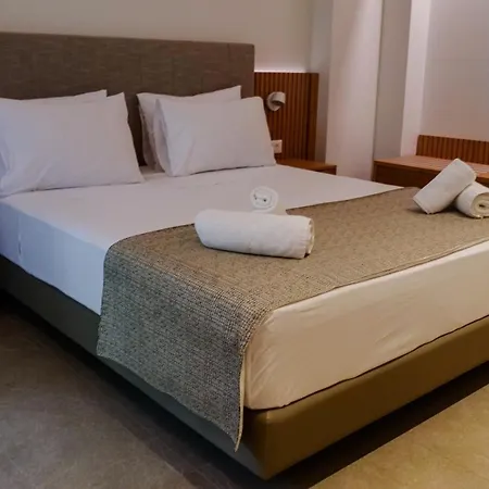 דירה Cosmos Residences