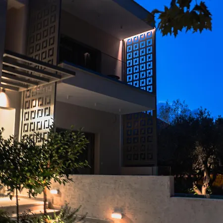 Cosmos Residences * Βασιλική